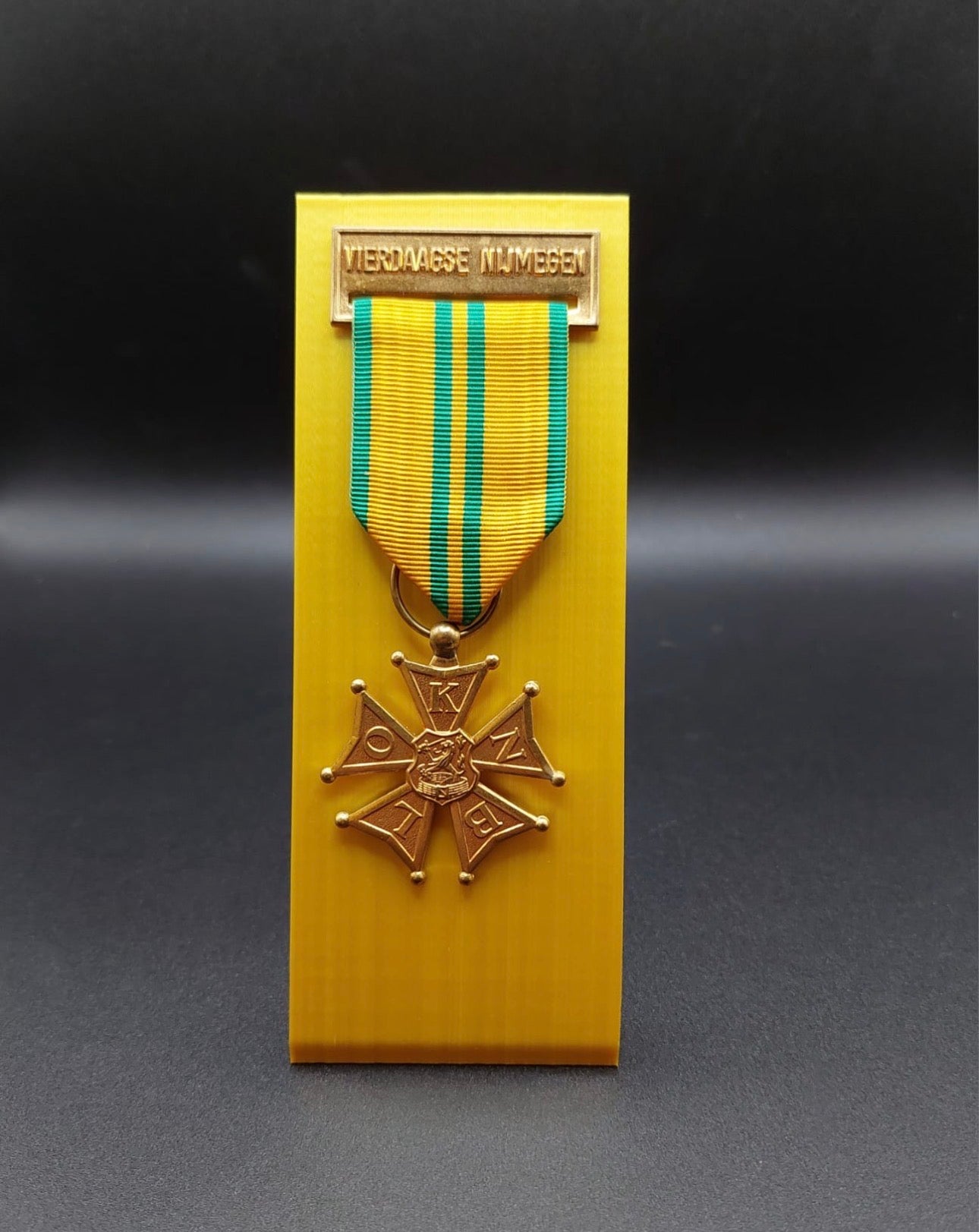 Four day march medal holder