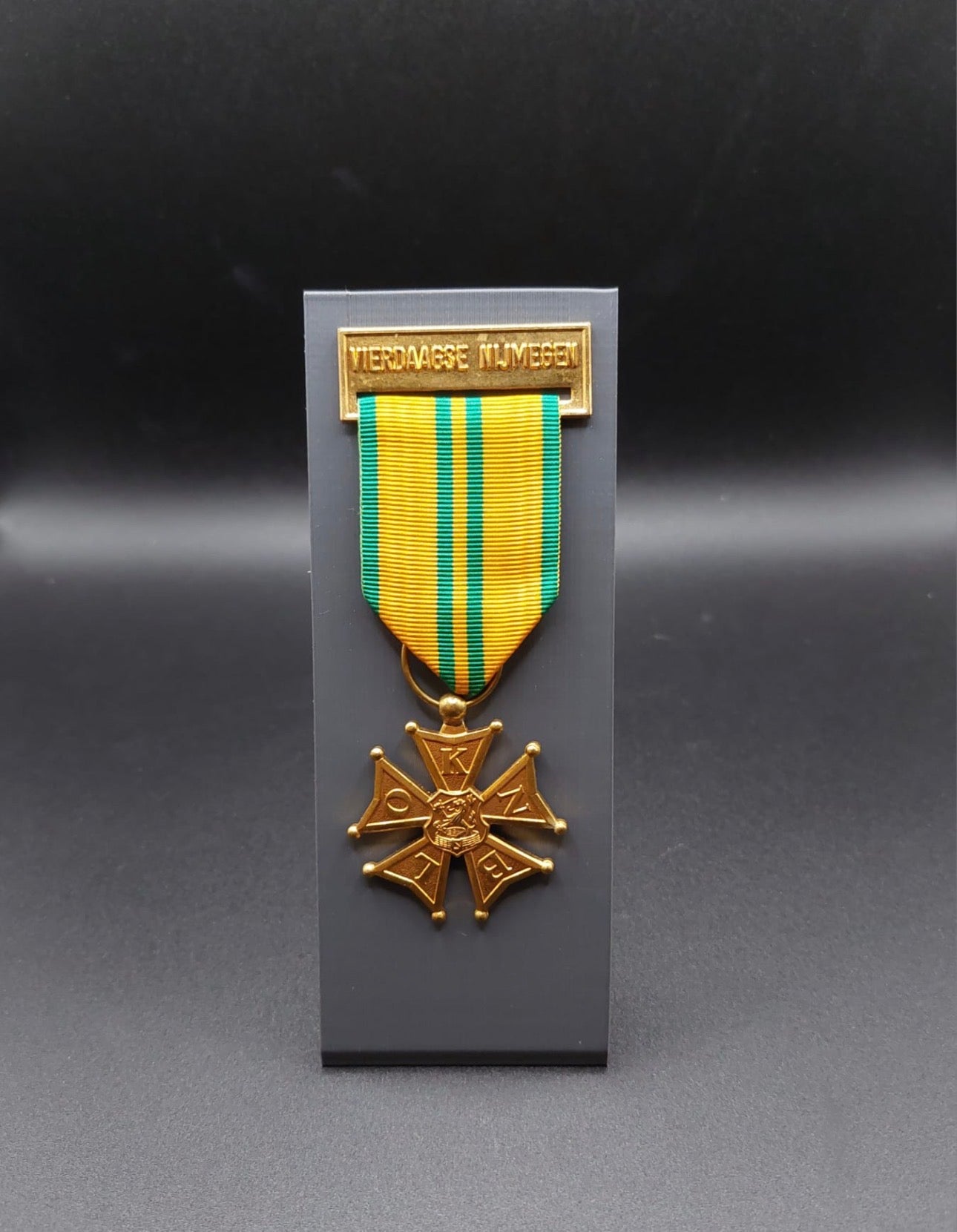 Four day march medal holder