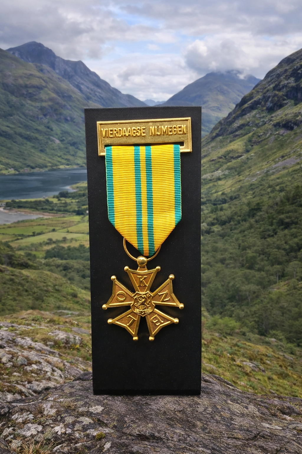 Four day march medal holder